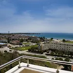 Ξενοδοχείο Town 4*