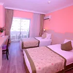 מלון Town סייד
