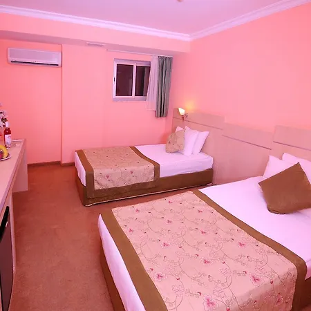 Town Hotell Side