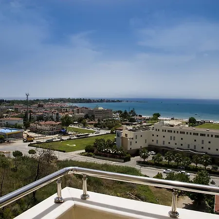 Hotel Town 4*